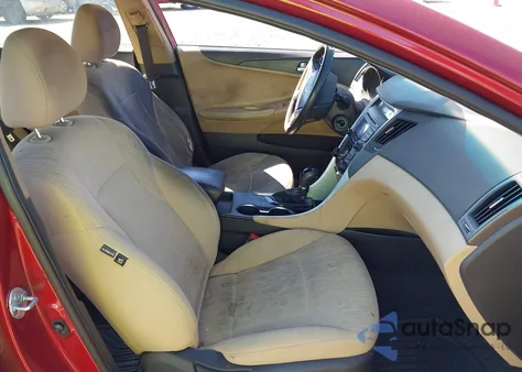 2013 Hyundai Sonata Gls z USA, uszkodzony, nr VIN 5NPEB4AC4DH737291